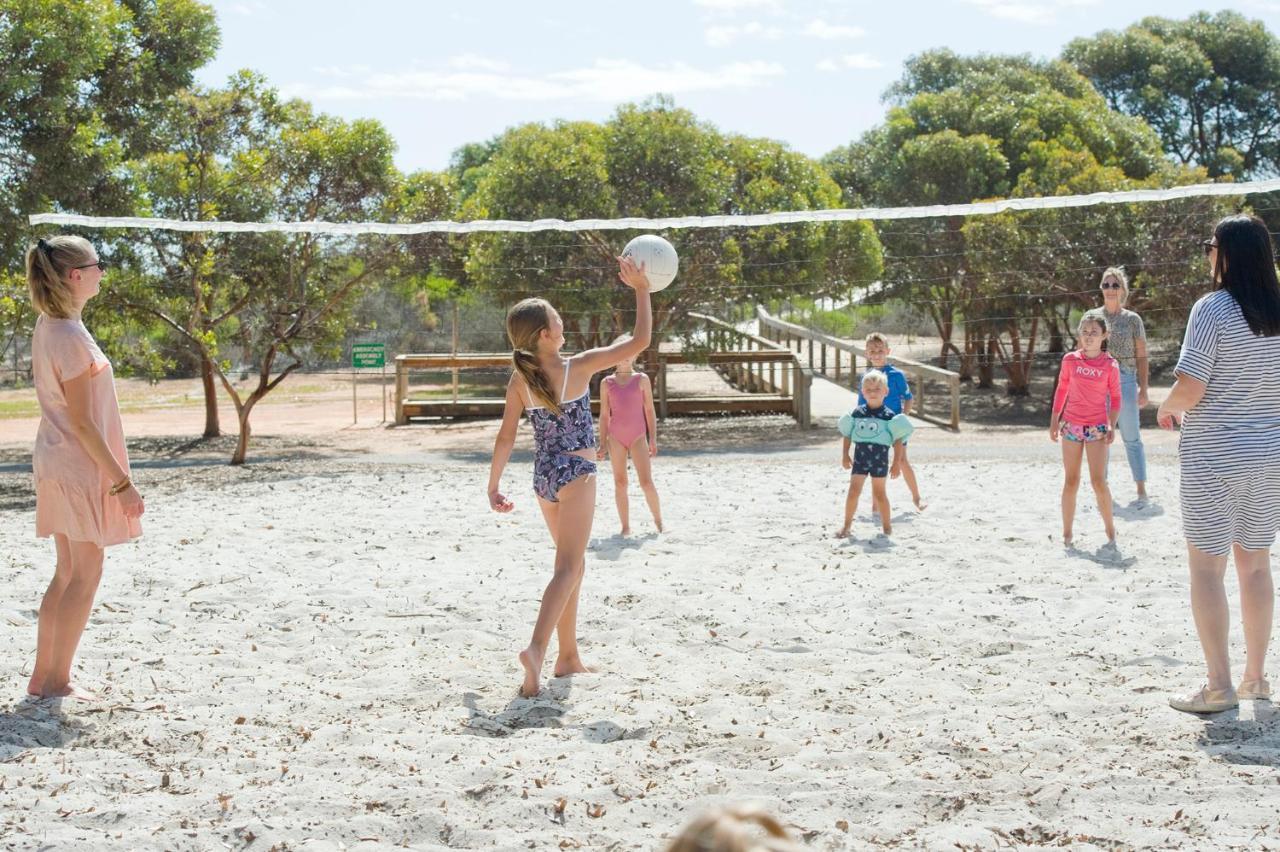 BIG4 Breeze Holiday Parks - Port Hughes Exterior foto